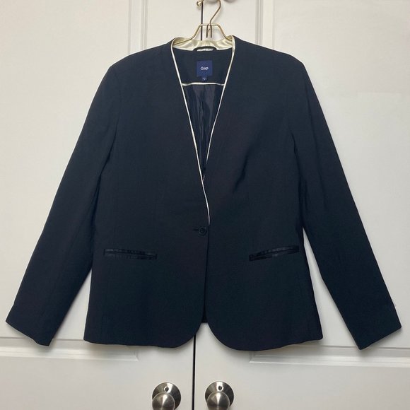 🎉Host Pick🎉 Gap Tuxedo Blazer Size 18 - Picture 2 of 14